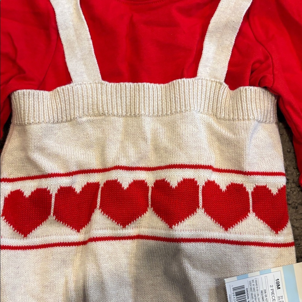 Cat & Jack Red and Cream Kids Matching Set - Picture 3 of 4